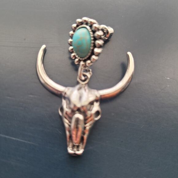 Bullhead Synthetic Turquoise Dangle Earrings Western Boho Rodeo - Picture 2 of 4